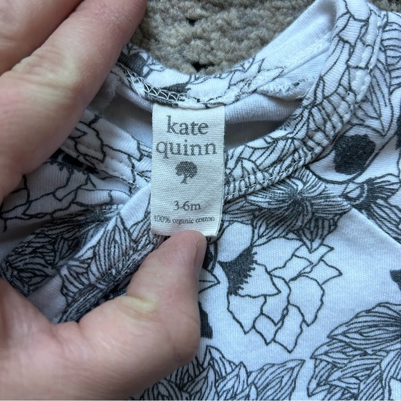 kate Quinn 3-6 month one piece - Picture 3 of 4